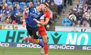 Arminia Bielefeld unterliegt der SpVgg Unterhaching 1:2. - Oliver Krato
