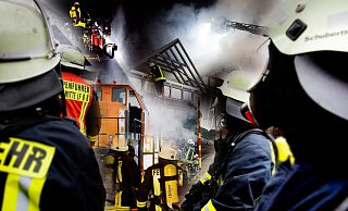 Die Bünder Feuerwehr ist eine Truppe von mehreren Hundert Frauen und Männern, doch sie muss auch gut organisiert sein. Der Brandschutzbedarfsplan ist die Grundlage dafür. - Gerald Dunkel