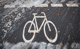 Auf den Straßen in OWL bleibt es glatt. Aus Schneefall wird Regen. - Friso Gentsch
