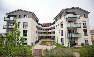 Das Generationenwohnhaus wurde mit einem charmanten Innenhof geplant. Hier ist Platz für die 40 jungen und älteren Bewohner zum Treffen, Verweilen und Spielen. - Oliver Krato