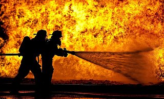 Um Brände wie in Frankreich oder Spanien zu verhindern, setzt die Bezirksregierung auf Überwachungsflüge. - (Symbolbild): Pixabay