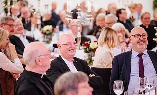 Der frühere Generalvikar Alfons Hardt ist im Schützenhof festlich verabschiedet worden. - BESIM MAZHIQI