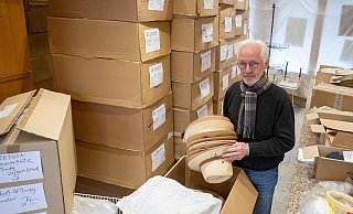 Adolf Heinrichsdorff räumt derzeit sein Ladenlokal. Am 9. Februar übergibt er das Gebäude an die Stadt Paderborn. - Niklas Tüns