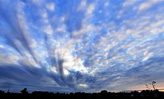 Eine beeindruckende Wolkenformation präsentierte der Himmel am 5. Juli über dem Kreis Höxter. - David Schellenberg