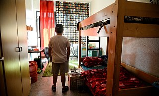 Für die Kommunen wird es immer schwerer, Kinder und Jugendliche in Einrichtungen unterzubringen. Die Plätze sind knapp, die Kosten steigen rasant. - IMAGO/Funke Foto Services
