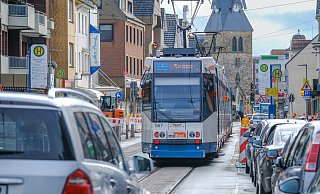 Jetzt wird es ernst: Bereits in der Nacht zu Samstag beginnen die ersten Bauarbeiten der Hauptbauphase auf der Hauptstraße. Stadtbahnen und Autoverkehr sind dann für lange Zeit verbannt. Foto: Andreas Zobe - Andreas Zobe