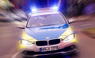 Die Polizei hat die Ermittlungen nach dem Tankstellen-Überfall aufgenommen. - picture alliance / Geisler-Fotopress