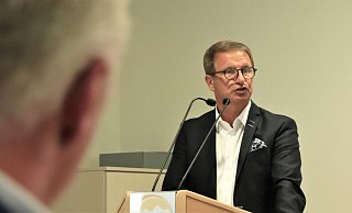 Der Landrat des Kreises Höxter, Michael Stickeln, äußert sich häufig in Reden. Für seine Nationalpark-Positionierung erntet er auch Kritik. - David Schellenberg