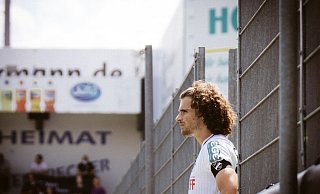 Mael Corboz führt den SC Verl ab sofort als Kapitän aufs Feld. Der gebürtige US-Amerikaner freut sich auf die Aufgabe und hat große Ziele mit dem Sportclub in der neuen Drittligaspielzeit. - Teresa Kröger