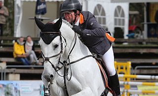 2. Qualifikation zum Deutschen Championat der Berufsreiter im Springreiten am 7. April 2017 im Sielpark. Null Fehler: Der einstige Lokalmatador Florian Meyer zu Hartum. - Egon Bieber