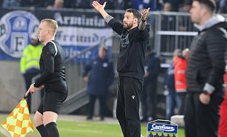 Arminia Bielefeld unterliegt der SpVgg Unterhaching 1:2. - Oliver Krato