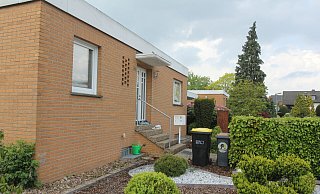 In diesem Haus in Bad Oeynhausen nahmen die Spezialkräfte den 45-jährigen Mann aus Hamburg fest. - Ulf Hanke