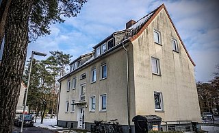 In diesem Mehrparteienhaus Am Rohrwerk soll es zu der fast tödlichen Attacke gekommen sein. - Paul Brinkmann