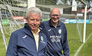 Arbeiten an der Zukunft des FC Gütersloh: Hans-Hermann Kirschner (l.) und Helmut Delker. - Christian Geisler
