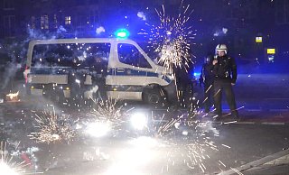 Die Gütersloher Polizei ist an Silvester mit verstärkten Kräften im Einsatz. - Symbolfoto/dpa