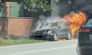 Ohne erkennbaren Grund ging das Auto in Flammen auf. - Michael Giering