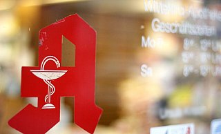 Die Polizei war in einer Bünder Apotheke im Einsatz. - Andreas Sundermeier