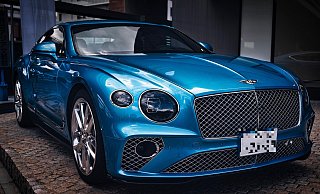 Der Kfz-Ingenieur vergab TÜV-Plaketten für Luxusautos, die gar keine Zulassungen besaßen für europäische Straßen. (Symbolbild). - Pixabay