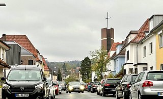 Der Straßenraum kann besser genutzt werden, als dort Autos abzustellen, meint Oberbürgermeister Clausen. - Stefan Becker
