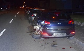 Der Kia sah nach dem Unfall recht geknickt aus. - Polizei Herford