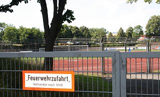 Es wird langsam brenzlig am Ludwig-Jahn-Stadion: Knapp vier Wochen vor dem ersten Pflichtspiel ist noch nicht klar, wie die 2. Mannschaft des SC Herford in der Kreisliga B in die neue Saison gehen soll. - Thomas Vogelsang