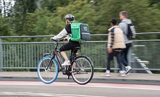 Uber-Eats liefert ab sofort auch im Paderborner Stadtgebiet Essen aus. - Frank Rumpenhorst