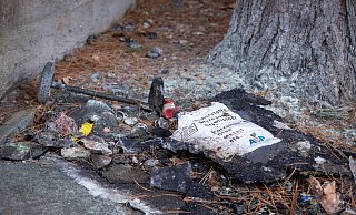 15 Müllcontainer auf Rollen wurden bereits zerstört. - Niklas Tüns