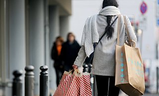 In der Weihnachtszeit und auch darüber hinaus, sind viele Geschäfte sehr kulant, wenn es um den Umtausch von Geschenken geht. - picture alliance/dpa