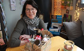 Martina Heggemann und ihre Mitarbeiter gestalten nachhaltige Präsentkörbe aus wiederverwendbaren Materialien auf Anfrage. - Anna-Lena Hinder