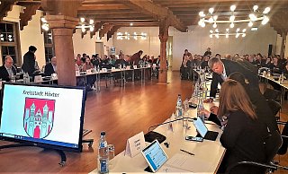 Der Streit um den Haushalt in Höxter eskaliert, die CDU macht dem Bürgermeister schwere Vorwürfe. - Symbolfoto: David Schellenberg