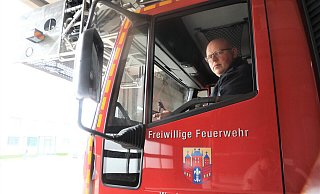 Omikron beschäftigt auch die Leitung der Warburger Feuerwehr um Wehrchef Jürgen Rabbe. - Simone Flörke