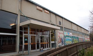 Sanierungsbedürftig: Die Sporthalle am Bielenberg. Schüler und Vereine nutzen die Halle. - Matthias Brüggemann