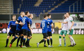 Im Meisterschaftsspiel im Januar ging es zwischen dem SC Paderborn und SV Werder Bremen schon heiß zu. Nach 3:1-Führung unterlag der SCP noch mit 3:4. - BESIM MAZHIQI