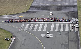 Der Start auf dem Rollfeld reizt viele Teilnehmer am Airport-Run. - Airport Paderborn/Lippstadt