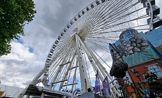 Für Fahrgeschäfte wie das Riesenrad müssen die Schausteller in Paderborn künftig höhere Gebühren zahlen. - Moritz Trinsch