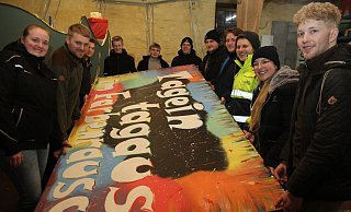 Bis zu 70 junge Närrinnen und Narren haben in diesem Jahr Wagen für den Rosenmontagsumzug in Fürstenberg gebaut. Unterstützung erhalten sie vom Karnevalsverein FCC, erfahrenen Wagenbauern sowie von Landwirten und Privatleuten. - Johannes Büttner