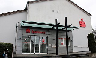 Der Geldautomat am Elsemühlenweg in Südlengern steht den Kunden seit dem 27. Dezember nicht mehr zur Verfügung. - Anastasia von Fugler