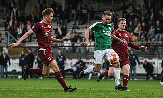 Kevin Freiberger auf dem Weg zum 2:1 für den FC Gütersloh. Der Stürmer hatte schon für den 1:1 Ausgleich gesorgt. Fotos: Marina Brüning - Marina Brüning