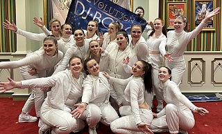 Das Tanzteam "Next Step" ist amtierender Vize Europameister und Vize Deutscher Meister im Bereich Dance4Fans (Videoclip-Dance). Bei so einer großen Show, wie der von DJ Bobo mit zu tanzen, war aber auch für sie einmalig. - Next Step