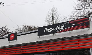 Pizza Hut hat an der Bahnhofszeile eröffnet. - Claus Frickemeier