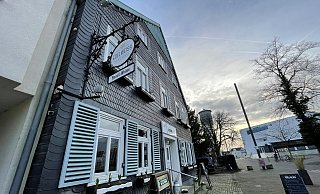Das TV-Team von "Mein Lokal, Dein Lokal" dreht aktuell in Gütersloh und Bielefeld - unter anderem im "Edelweiss". - Lena Vanessa Bleck