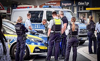 Die einen fordern mehr uniformierte Polizisten im Kampf gegen die Gewaltkriminalität auf Bielefelds Straßen. Andere setzen auf zivile Ermittler. - Symbolfoto: Mike-Dennis Müller