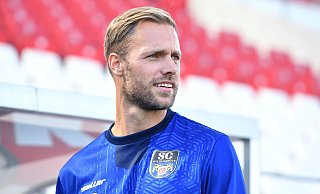 Daniel Brinkmann ist Cheftrainer von Fußball-Regionalligist SC Wiedenbrück. Der Coach sieht RWE und Preußen Münster ganz vorne in der Tabelle. Sein eigenes Team möchte er auf einem Platz im Tabellenmittelfeld wissen. - picture alliance