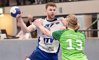 Philipp Eliasmöller (l.) und der TuS 97 bekommen es ab Ende August mit echten Schwergewichten der Oberliga zu tun. - Peter Unger