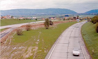 Blick von der Oberbecksener Brücke auf die Autobahn 2. Das Foto stammt aus dem Jahr 1965. - Peter Meyer