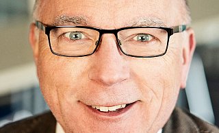 Der Experte: Wolfgang Schmidt-Barzynski, Chefarzt der Geriatrischen Klinik am Klinikum Bielefeld Rosenhöhe. - Klinikum Bielefeld