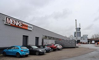 Die Menke-Möbelwerke sind von Kirchlengern nach Bruchmühlen gezogen. Dort sitzt jetzt Produktion und Verwaltung unter einem Dach. - Shannon-Lee Bendig