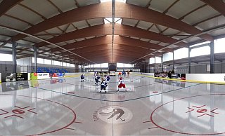 So soll die Halle von Innen aussehen. An eine Reithalle erinnert sie nicht mehr. - Twenty One Hockey GmbH