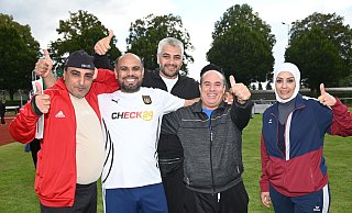 Das "Team Beverungen" aus Beverungen beim Walking-Fussball. - Thomas Kube