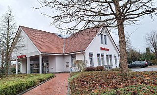 Das Sparkassen-Gebäude in Holsen wird verkauft. - Peter Heidbrink